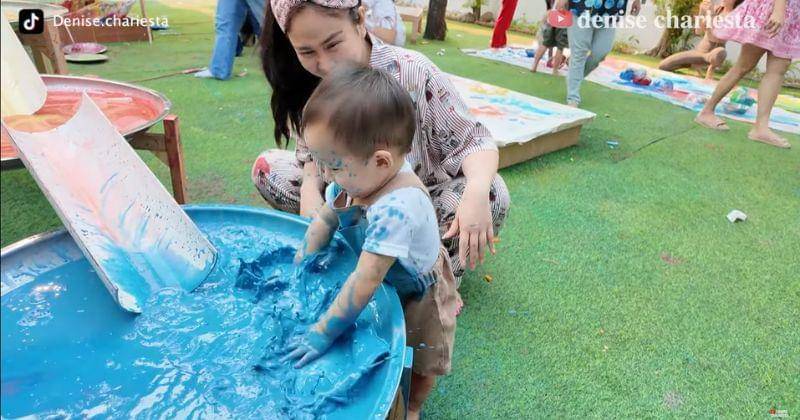 Youtube.com/denise chariesta